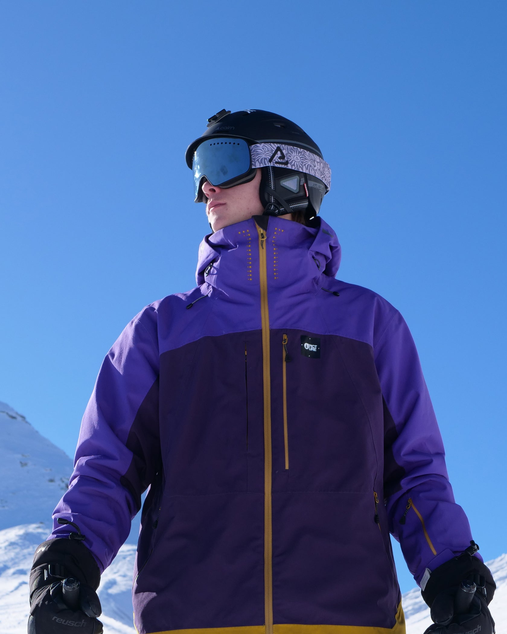 Peaksunion Batura Ski Goggle, Blue Lens, In Action